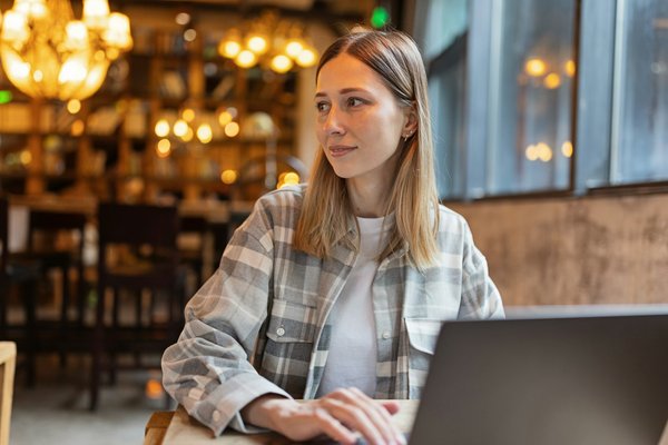 Optimisez votre performance en ligne avec boiteoutilsdigitale.com